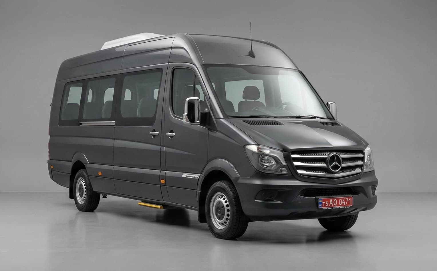 Mercedes-Benz Sprinter 319 — мікроавтобус на 21 місце